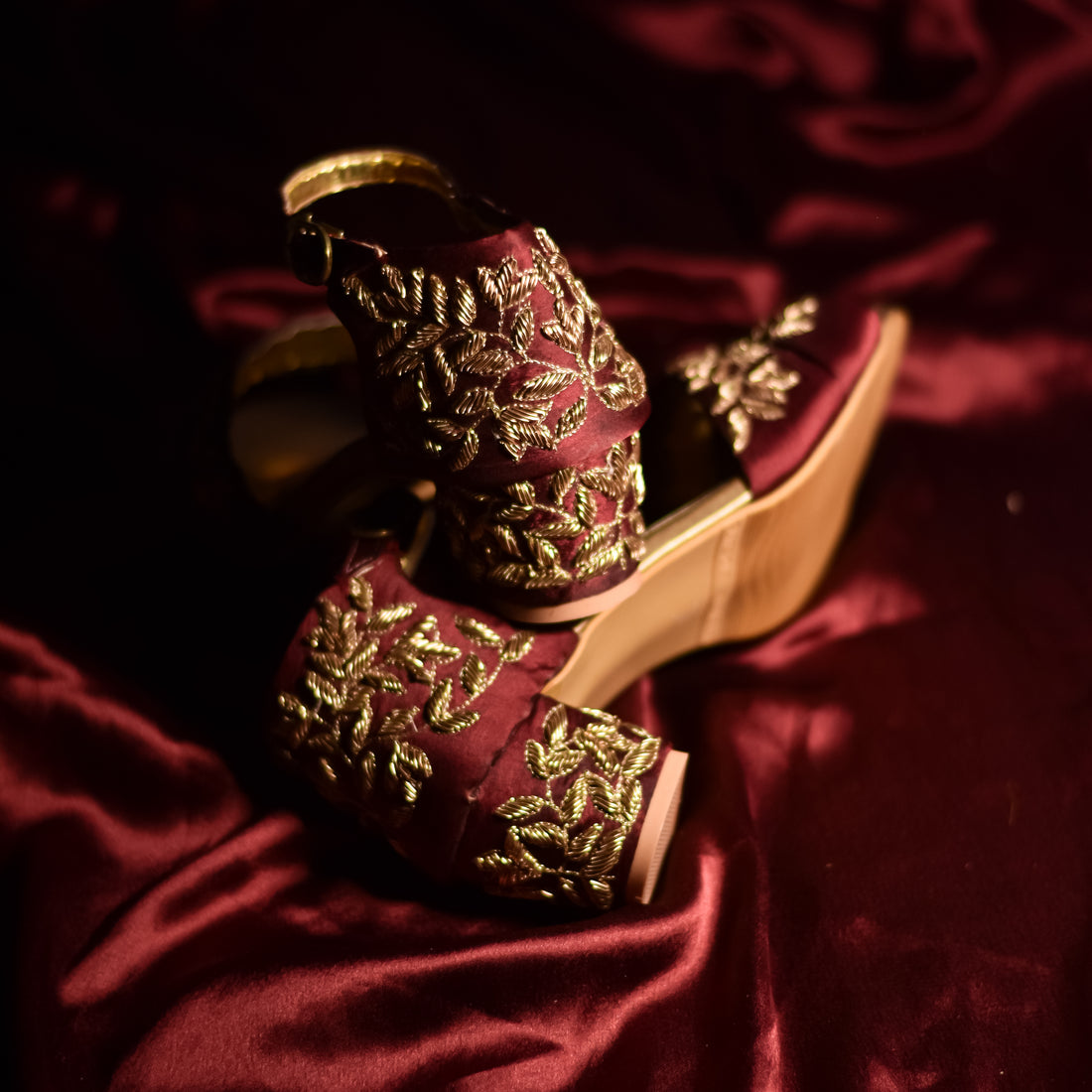 Maroon sandals for brides and bridesmaids