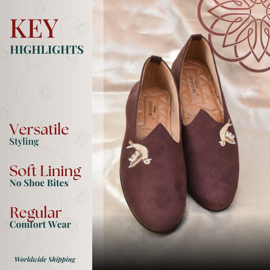 Dark brown mojri with subtle bird embroidery detail
