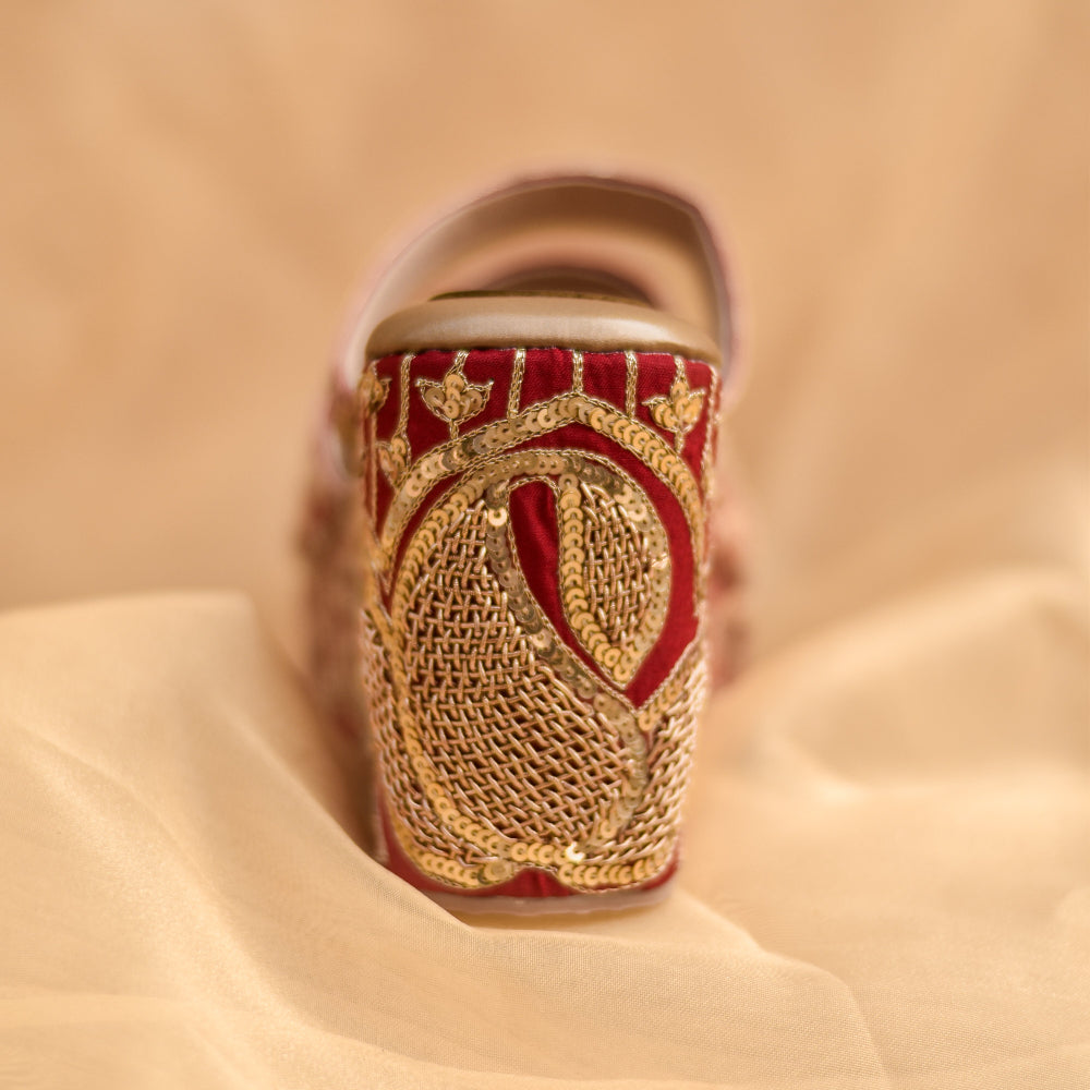 Festive red wedges with zardozi motif on heel