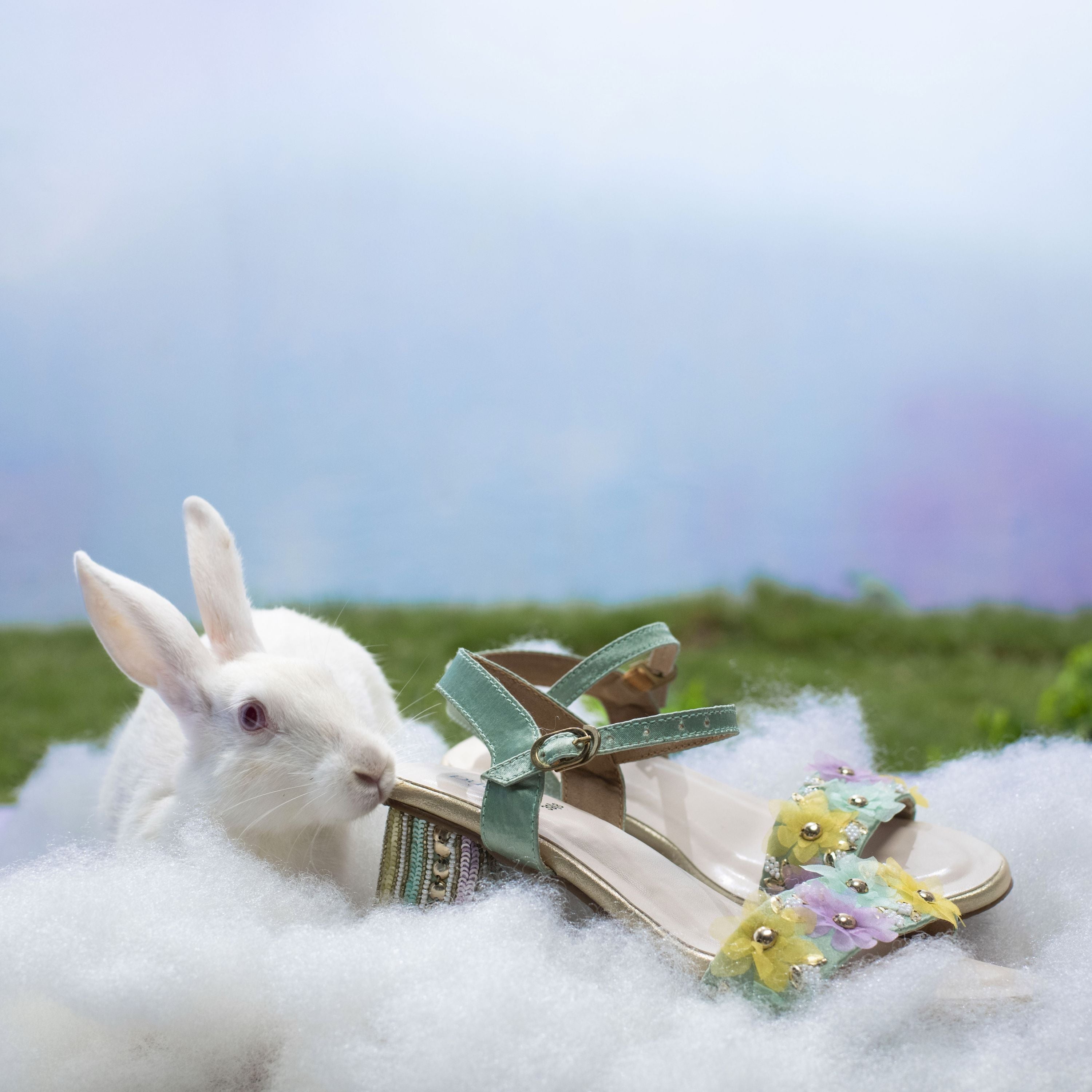 Sea green ethnic sandals with multicolour heel and buckle closure