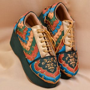 Colorful embroidered wedding shoes with zardosi and thread work