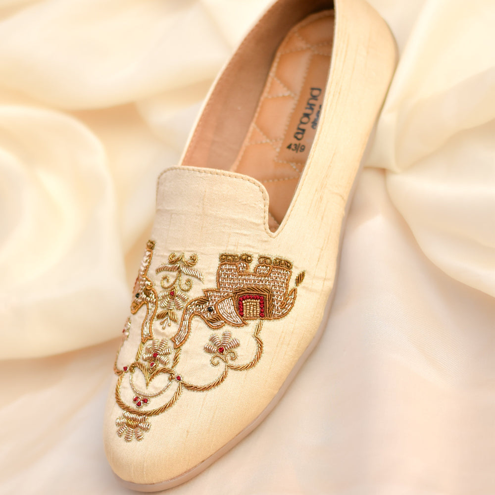 Comfortable embroidered flats loafer  with easy fit, cushioned sole, and heritage-inspired design