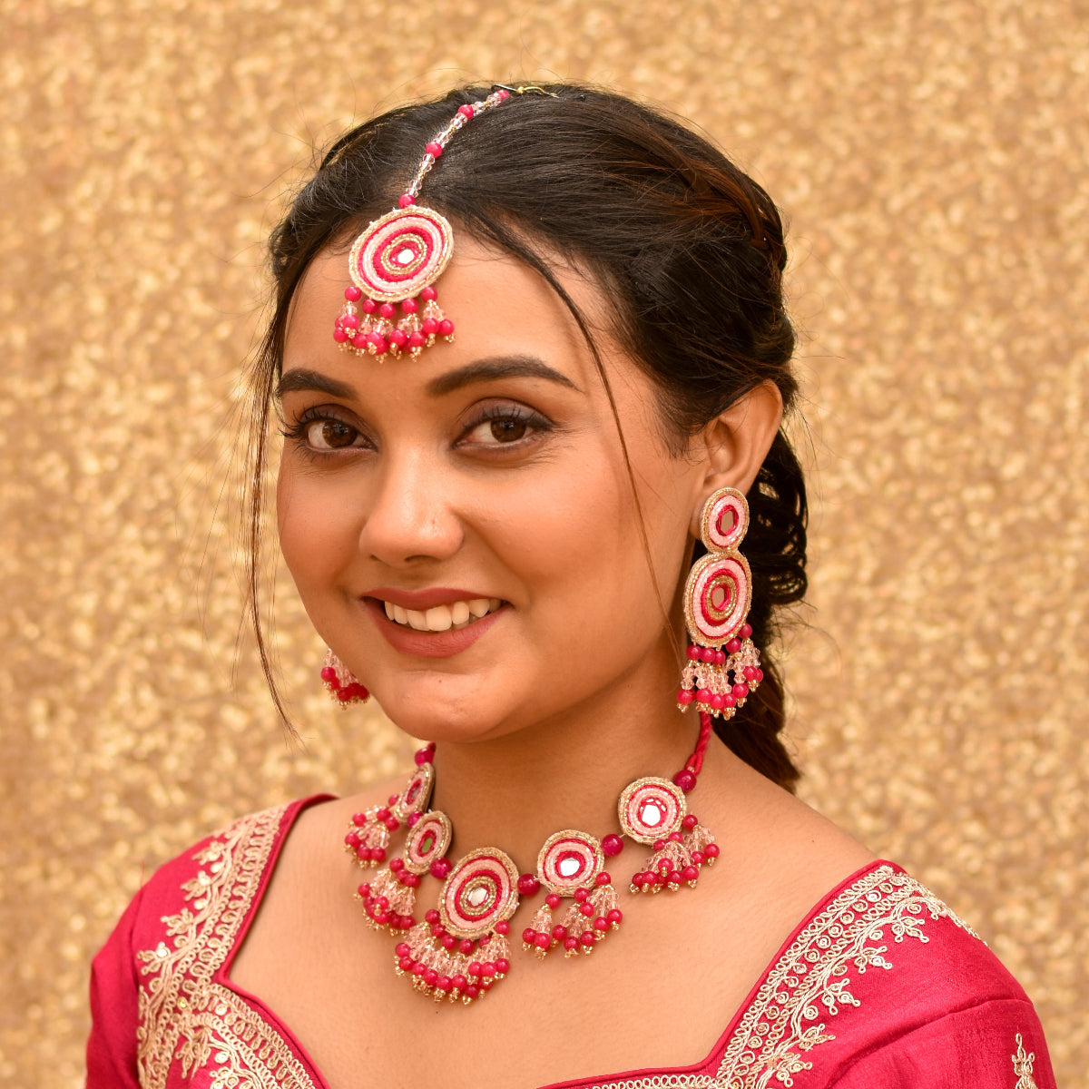 Pink beaded jewellery for Indian brides to team with their haldi outfits