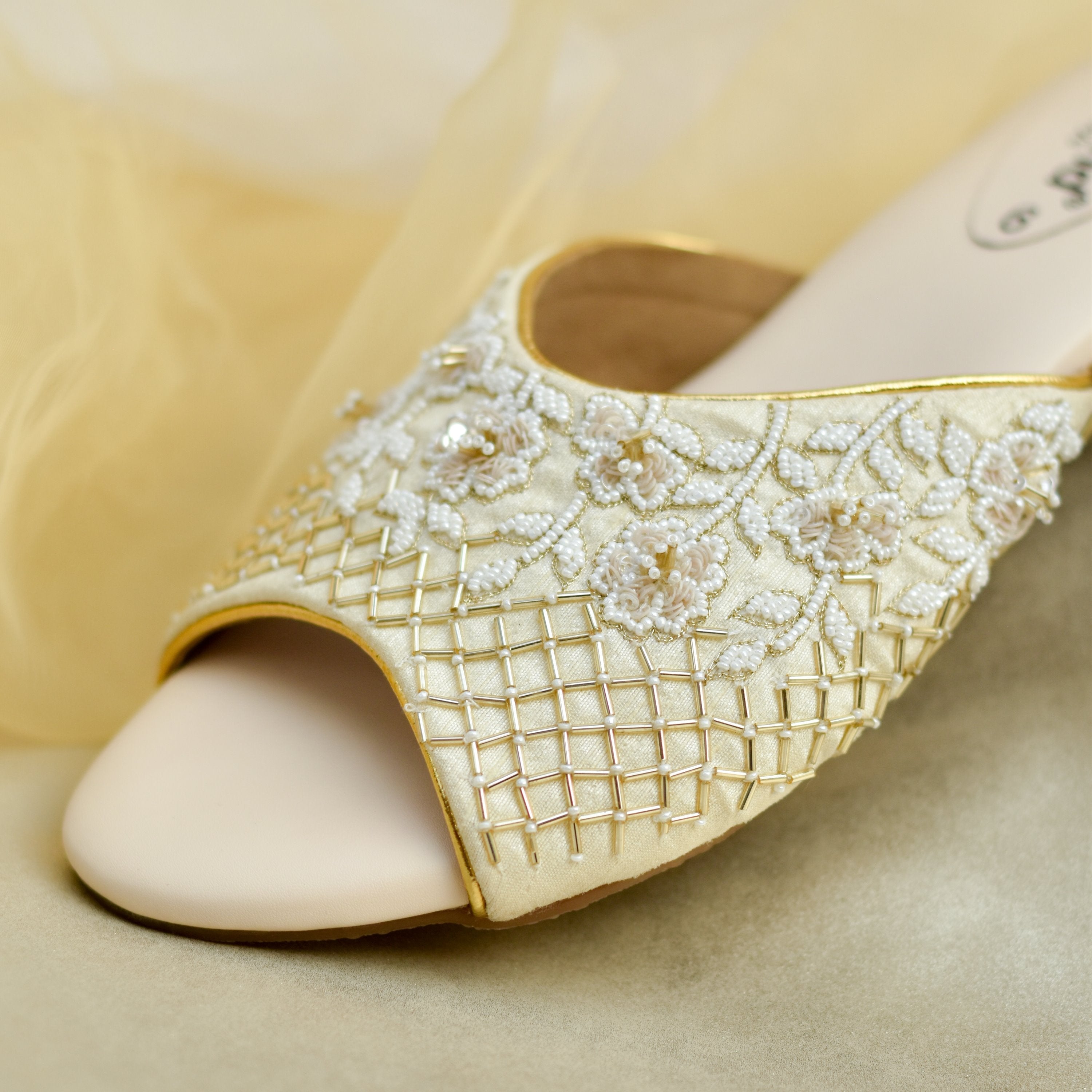 Comfortable bridal flats in low heels