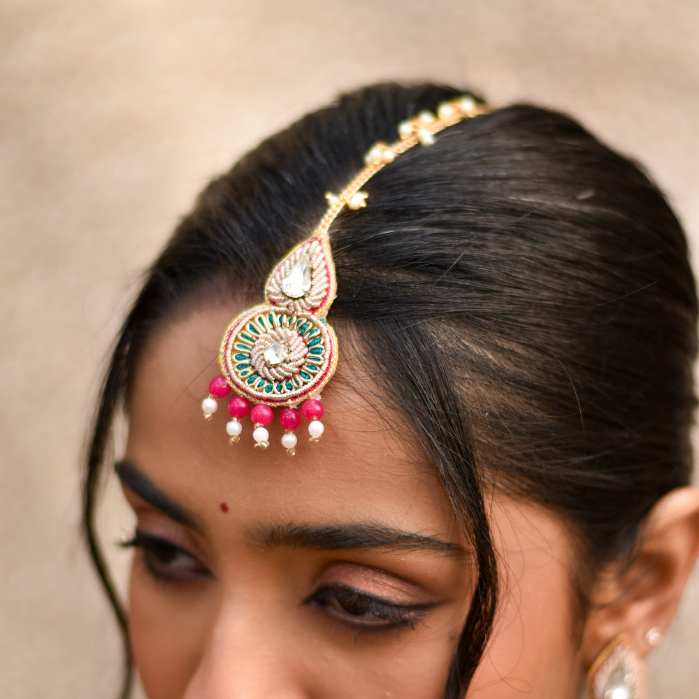Embroidered Maangtika with small beaded drops and zardozi circular peice