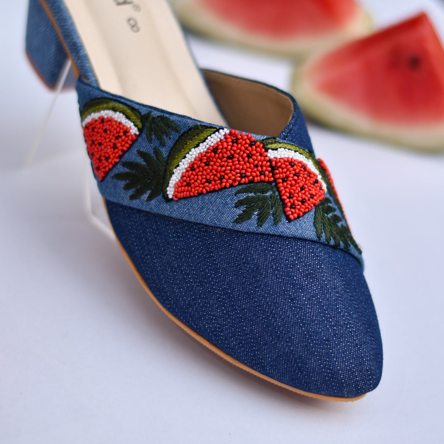Embroidered casual footwear for classy women