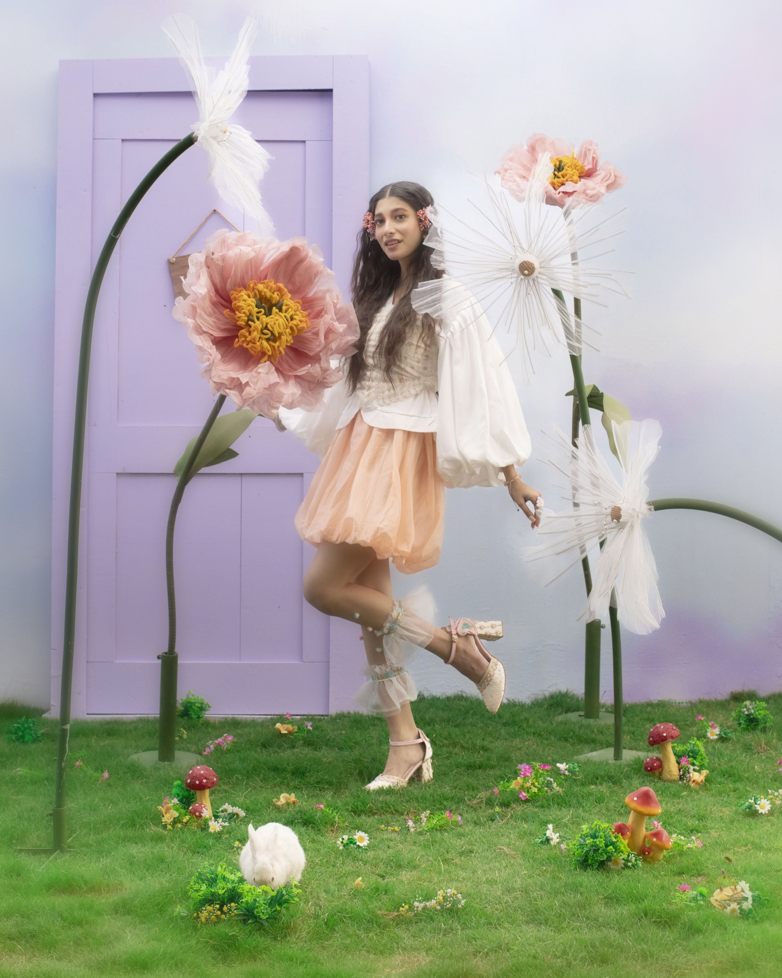 Closed-toe heels with multicolour design and dreamy background
