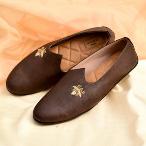 Dark Brown mojri with vintage-inspired embroidered motif detail

