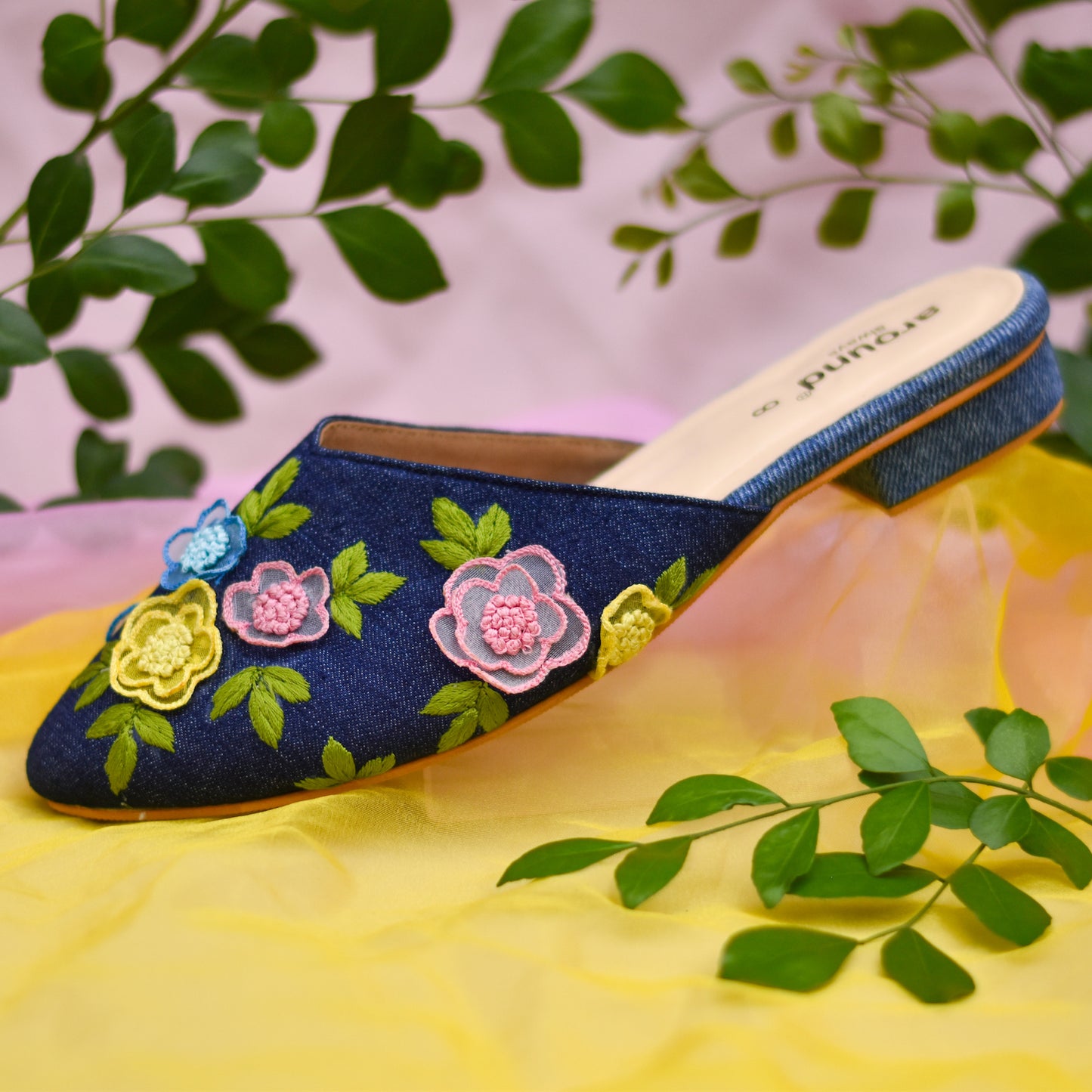 3D embroidered casual footwear for girls