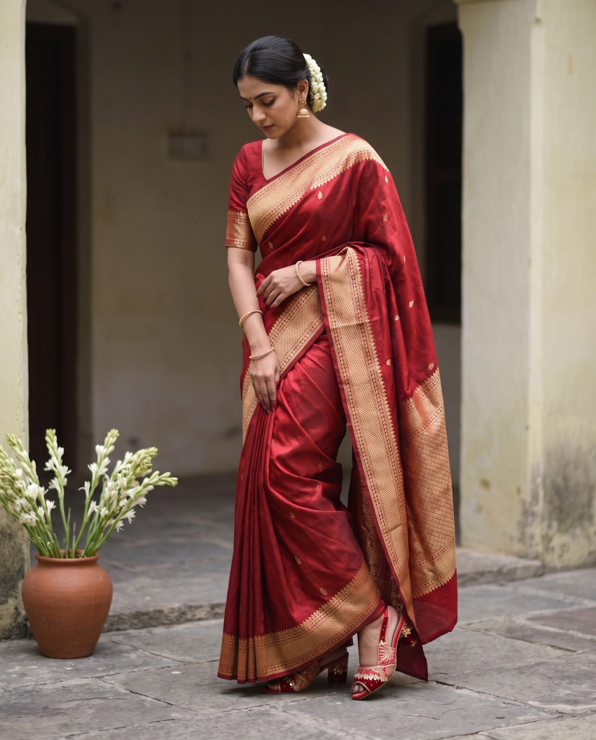 Red and Golden Brocade Sandals for Premium Banarasi and Kanjeevaram Sarees 