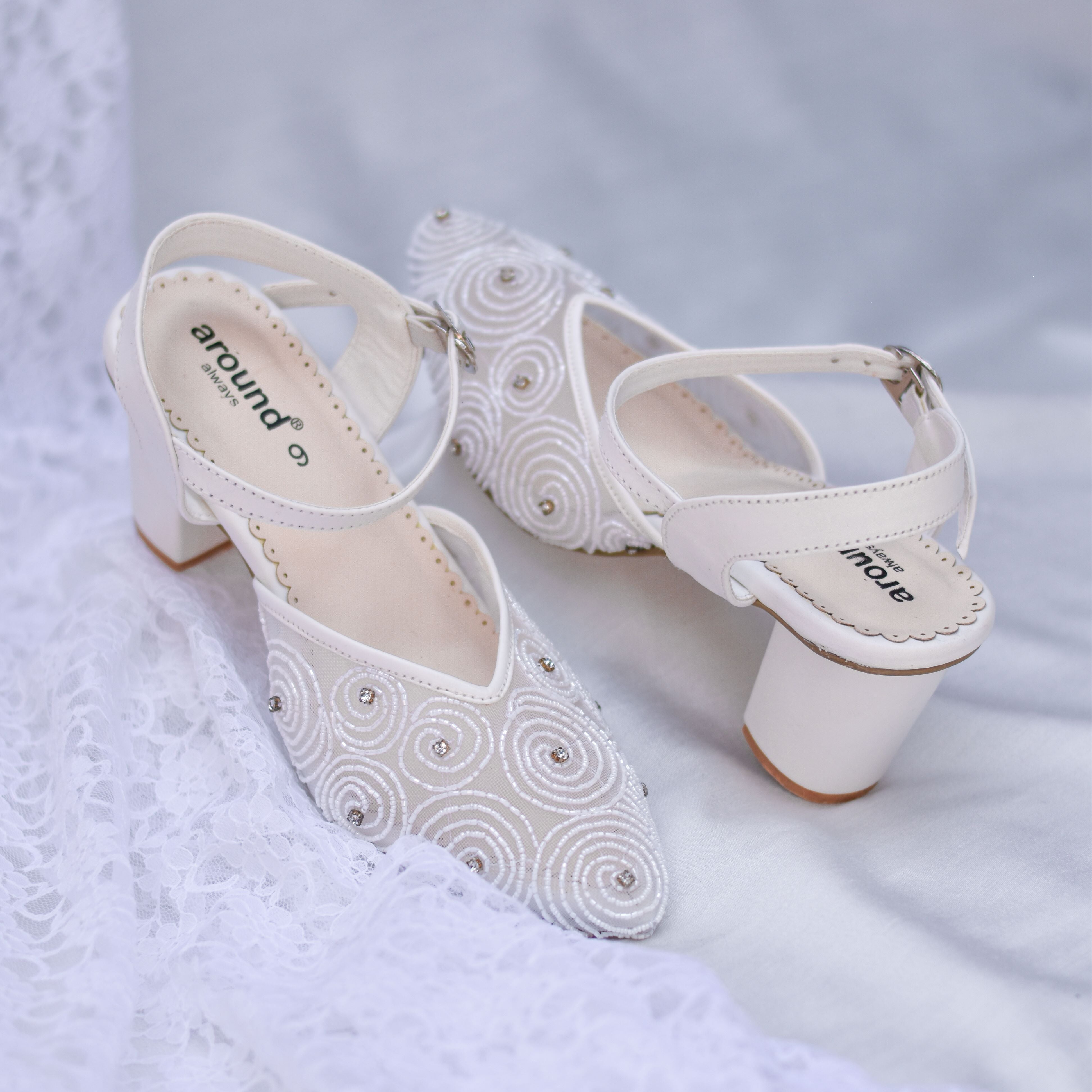 Christian wedding heels with mesh embroidery
