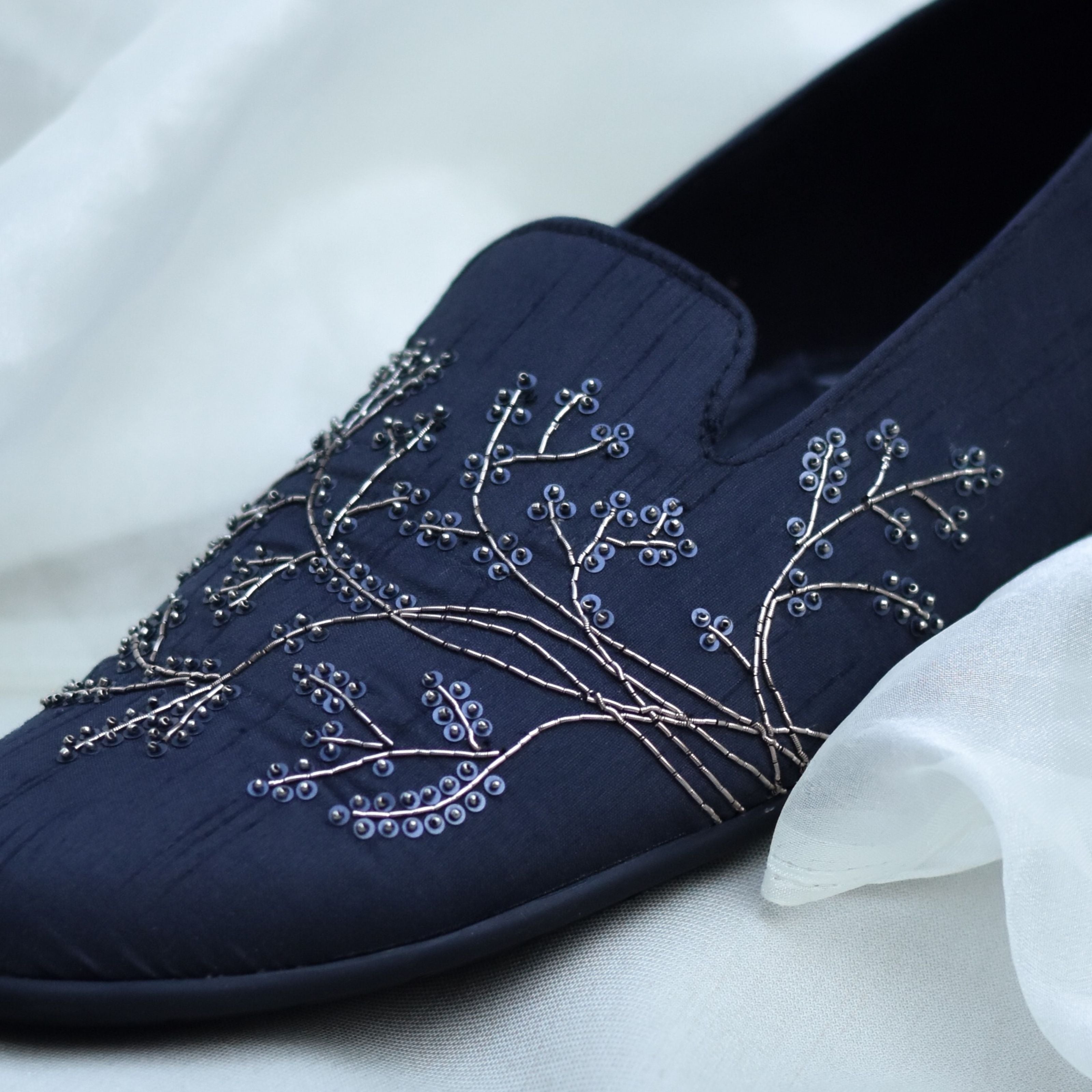 Men's wedding loafers with quilted insole and modern metallic threadwork.