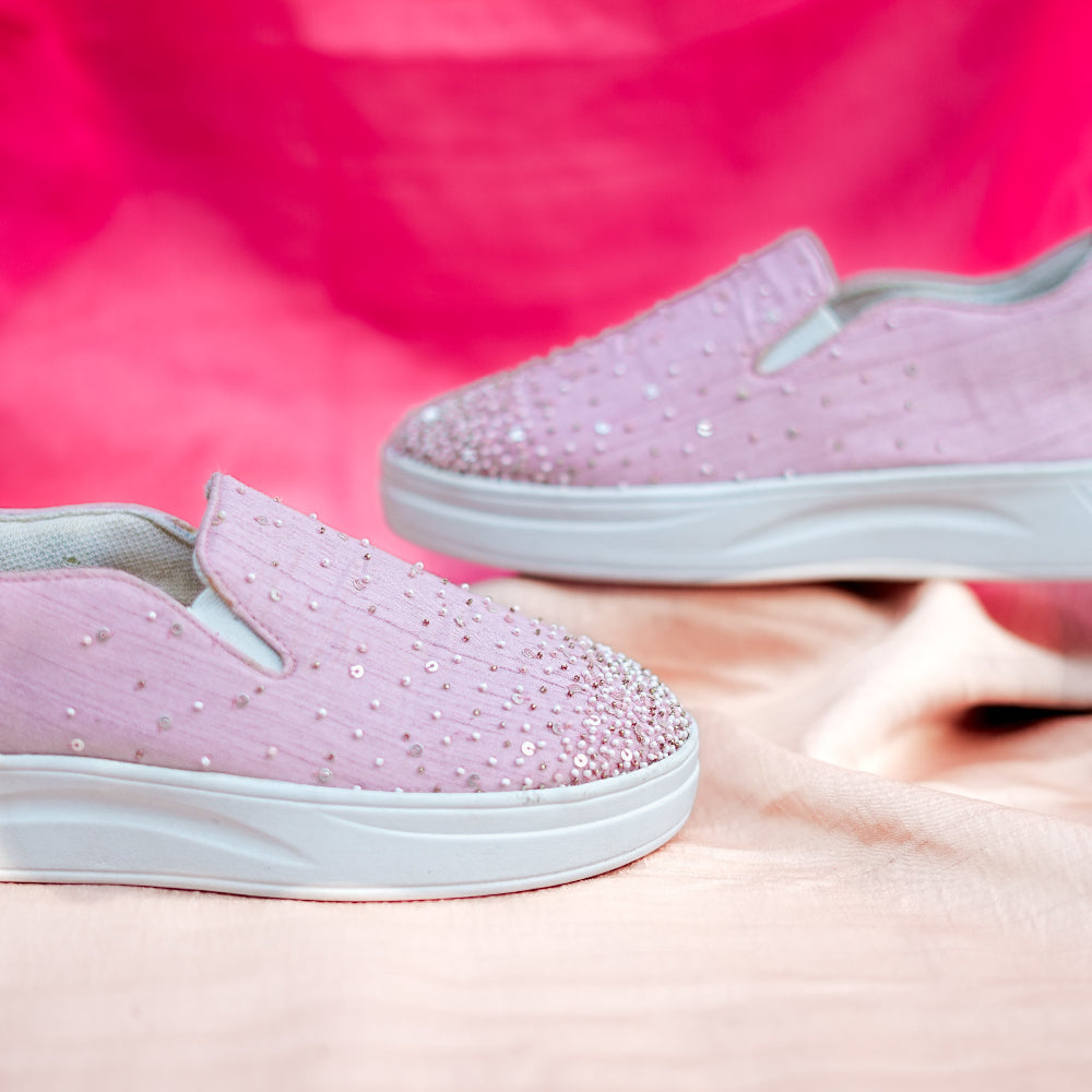 Stylish everyday shoe with refined finish