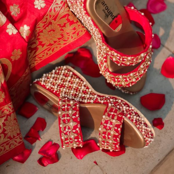 6 Tips To Help You Buy The Ideal Bridal Footwear For Your D-Day | HerZindagi
