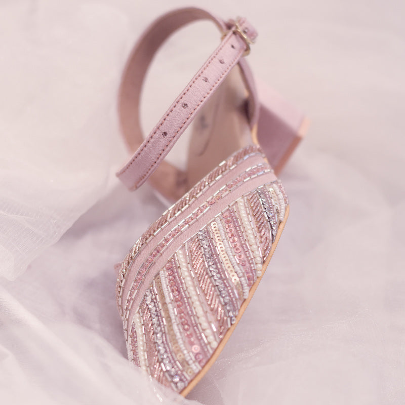 Embellished party sandals in pink colour