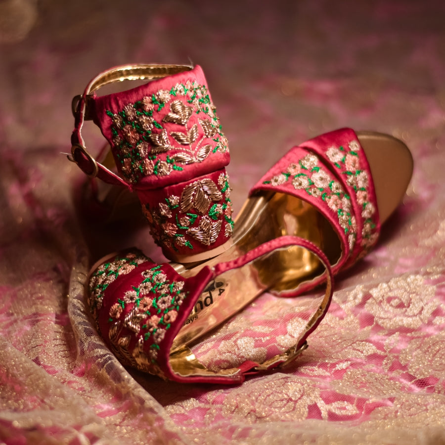 Wedding Golden Sandals, painted Indian emerald design on p… | Flickr