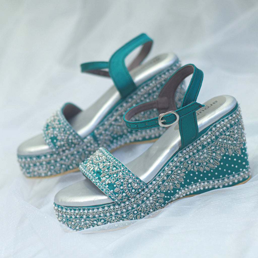Teal Blue and Silver Wedges for Classy Brides