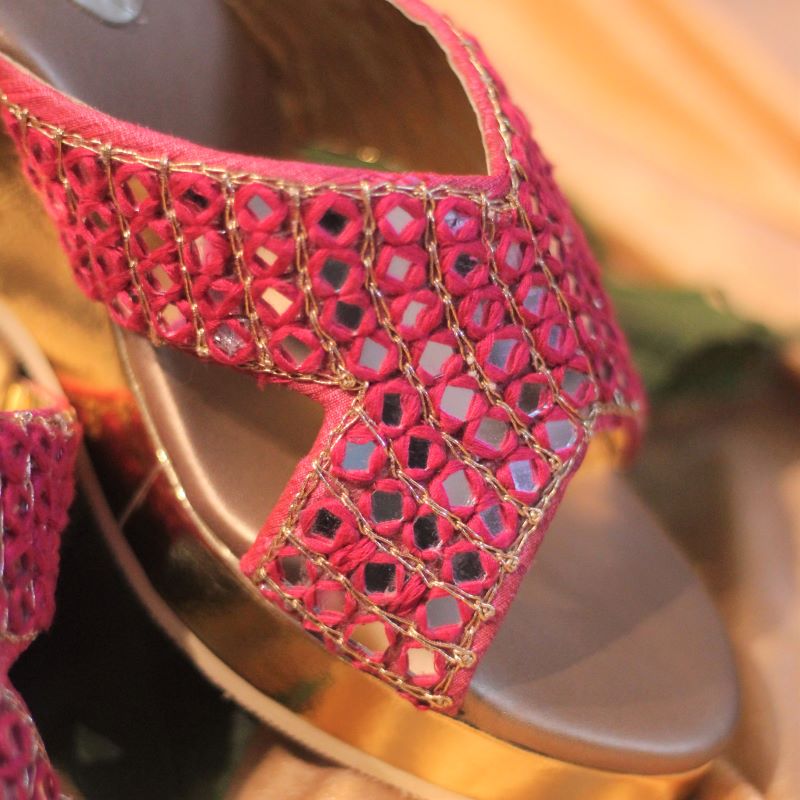Comfortable pink wedges for dulhan